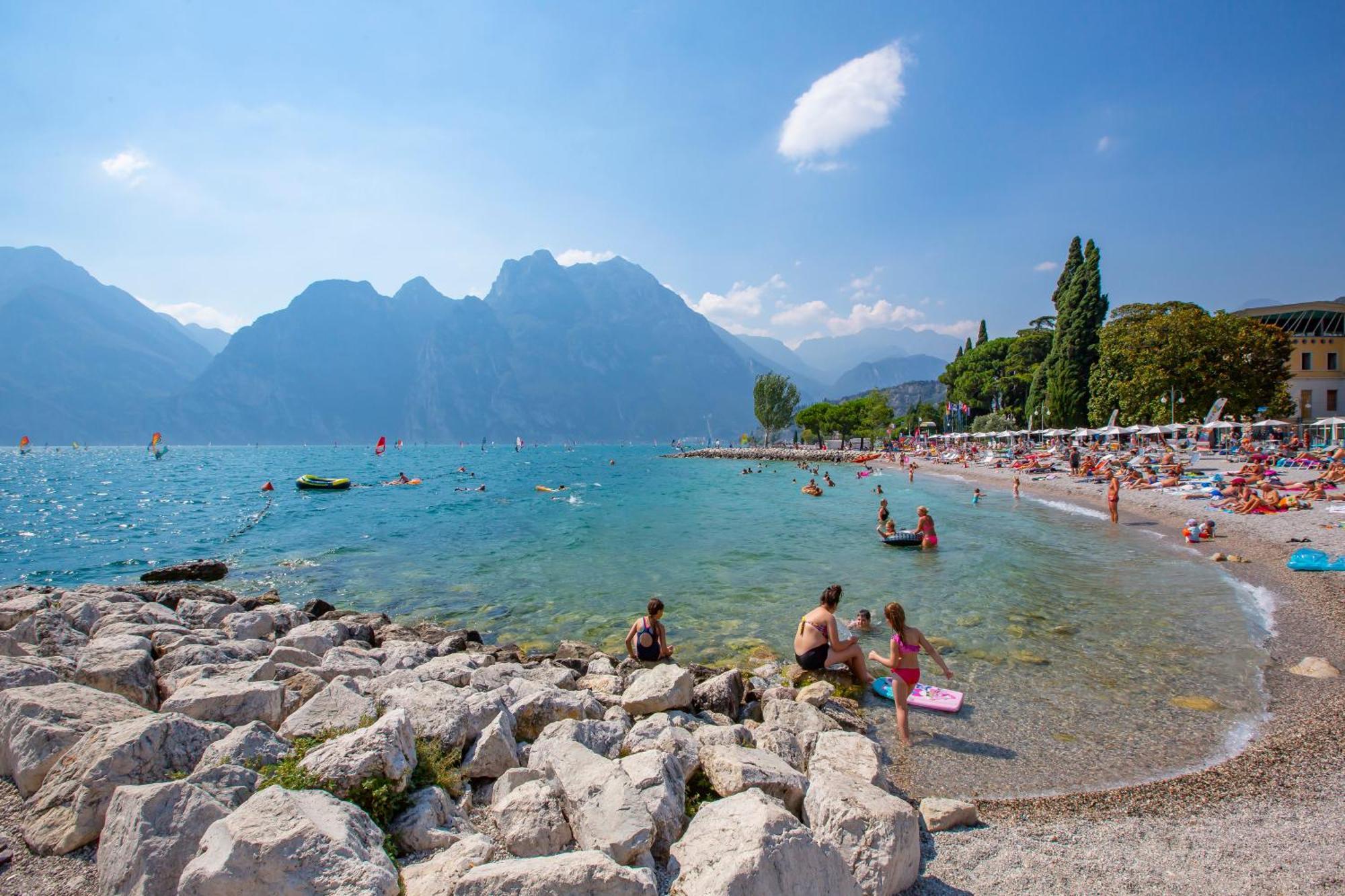 Riva Dante Apartment - Happy Rentals Buitenkant foto