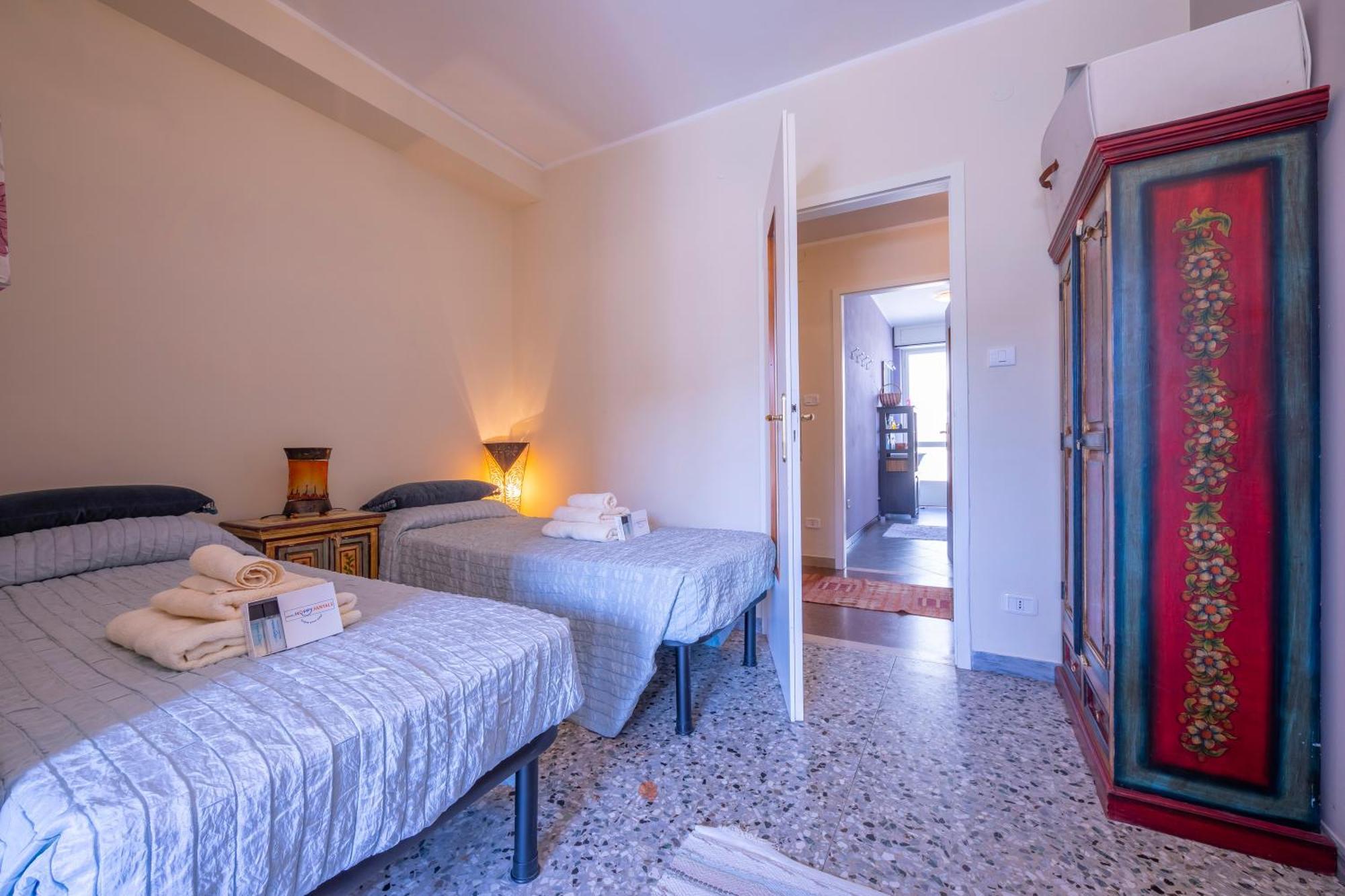 Riva Dante Apartment - Happy Rentals Buitenkant foto