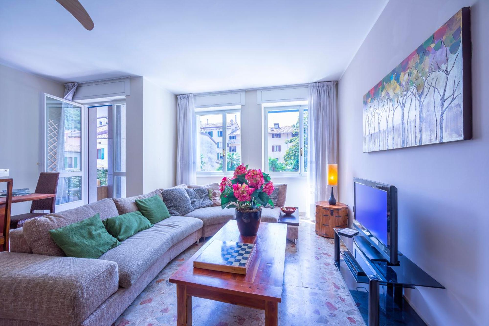 Riva Dante Apartment - Happy Rentals Buitenkant foto